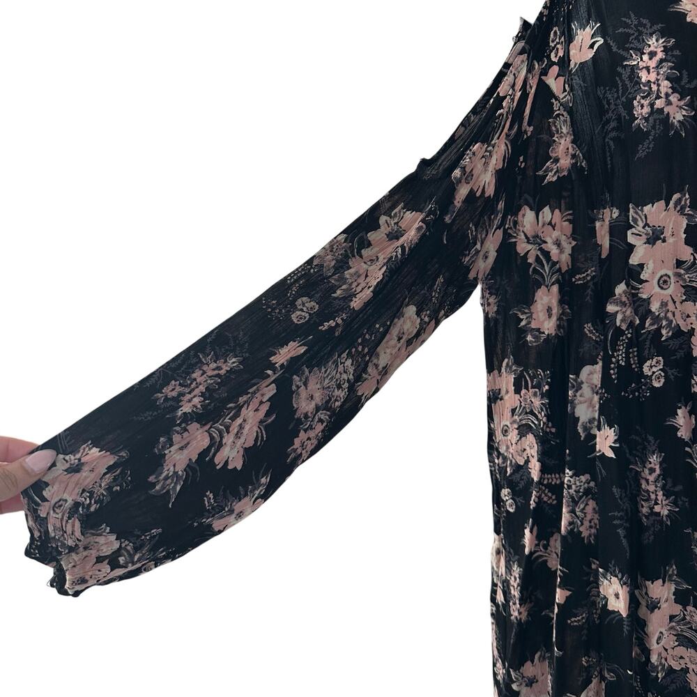 Black and pink floral dress 🖤🌸 - Picture 6 of 6